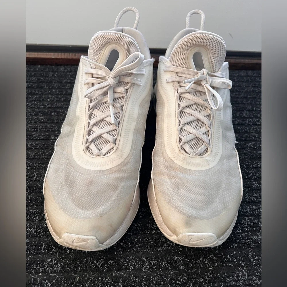 Nike Air Max 2090 Triple White Sneakers Low Top men's 9.5